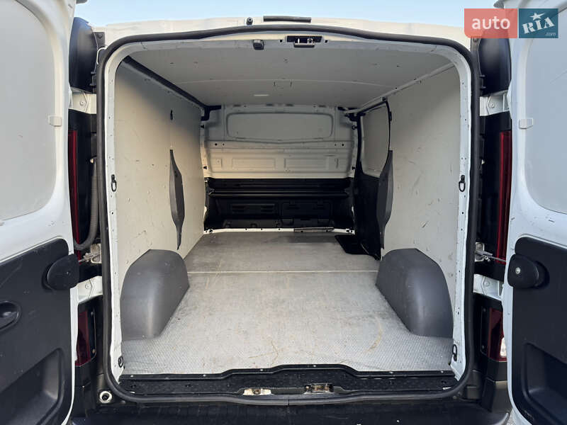 Грузовой фургон Renault Trafic 2016 в Полтаве