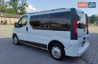Минивэн Renault Trafic 2010 в 