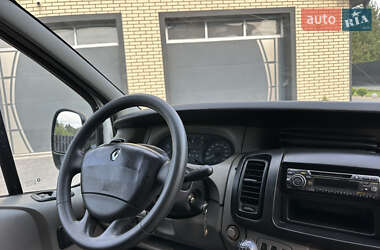 Мінівен Renault Trafic 2003 в 