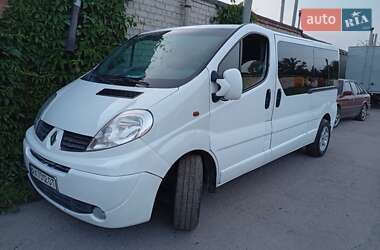 Мінівен Renault Trafic 2011 в 