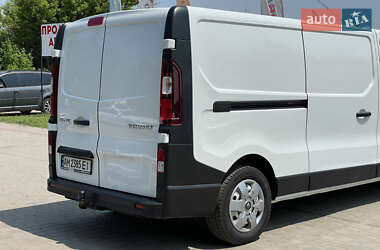 Грузовой фургон Renault Trafic 2016 в 