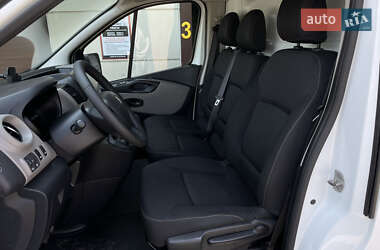 Грузовой фургон Renault Trafic 2016 в 