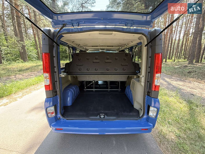 Минивэн Renault Trafic 2014 в Киеве