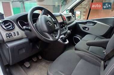 Минивэн Renault Trafic 2017 в 