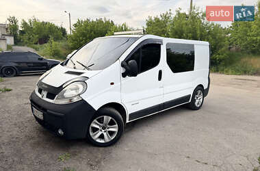Грузопассажирский фургон Renault Trafic 2006 в Харькове