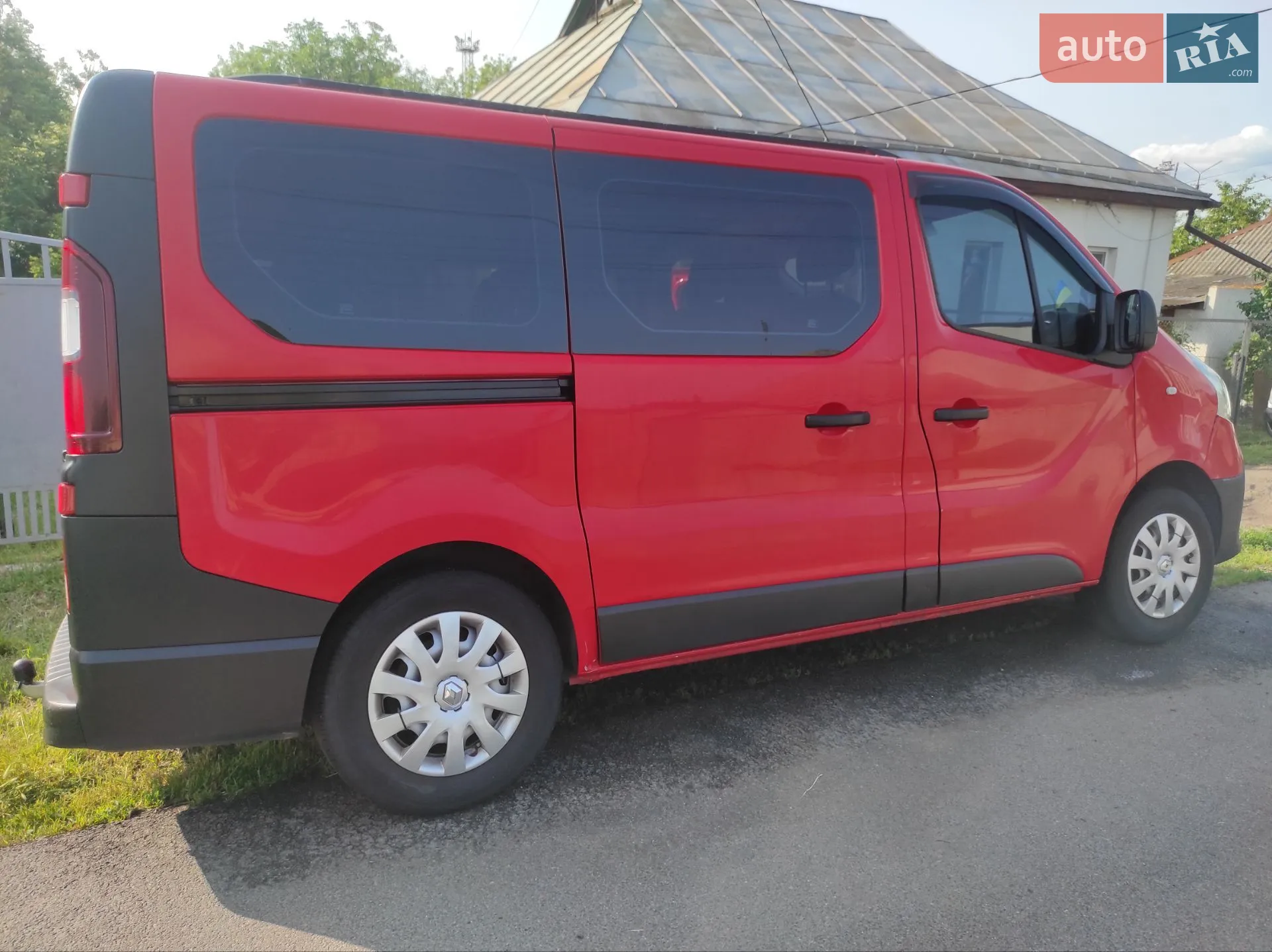 2015 Renault Trafic - мініатюра 2