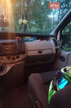 Минивэн Renault Trafic 2005 в Свессе
