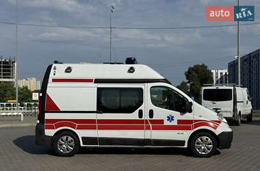 Автомобиль скорой помощи Renault Trafic 2013 в 