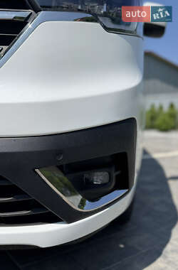 Грузовой фургон Renault Trafic 2022 в 