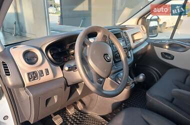 Грузовой фургон Renault Trafic 2016 в 