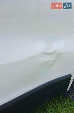 Грузовой фургон Renault Trafic 2016 в 