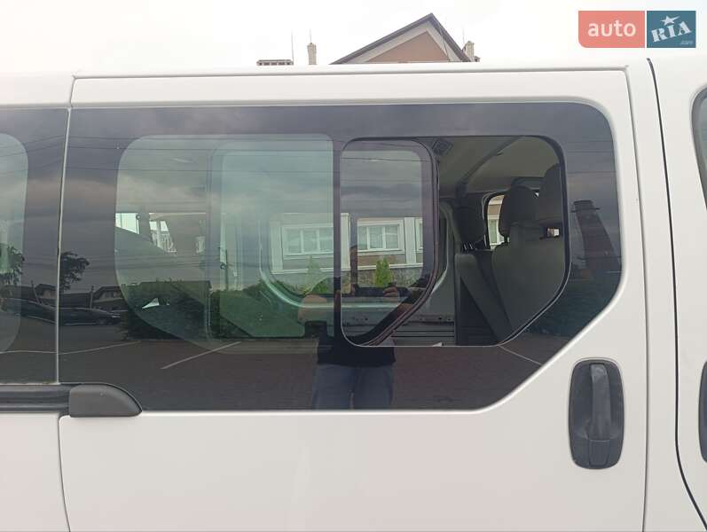 Минивэн Renault Trafic 2010 в Черновцах