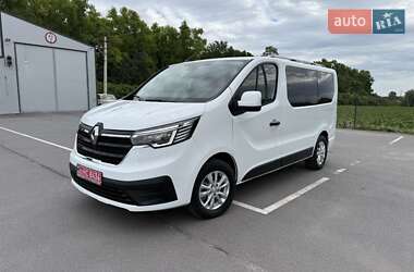 Минивэн Renault Trafic 2022 в 