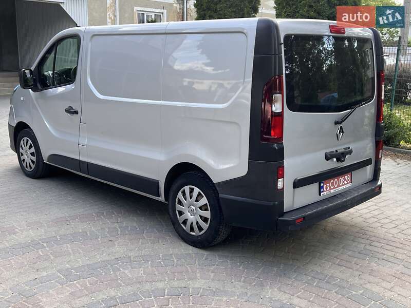 Вантажний фургон Renault Trafic 2021 в Чернівцях