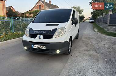 Вантажний фургон Renault Trafic 2011 в Рівному