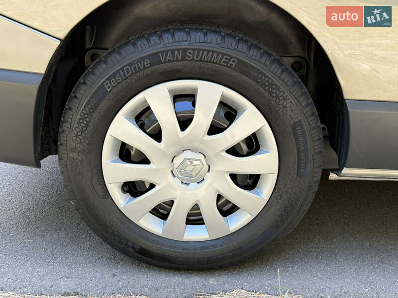 Минивэн Renault Trafic 2018 в Киеве