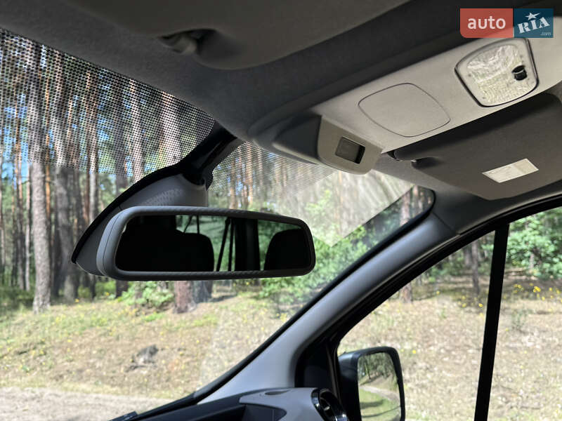 Минивэн Renault Trafic 2018 в Киеве