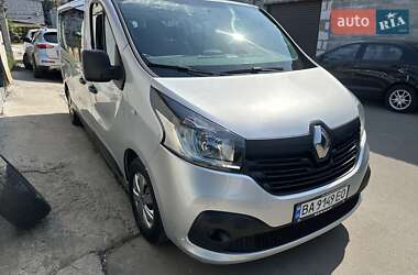 Минивэн Renault Trafic 2015 в Киеве