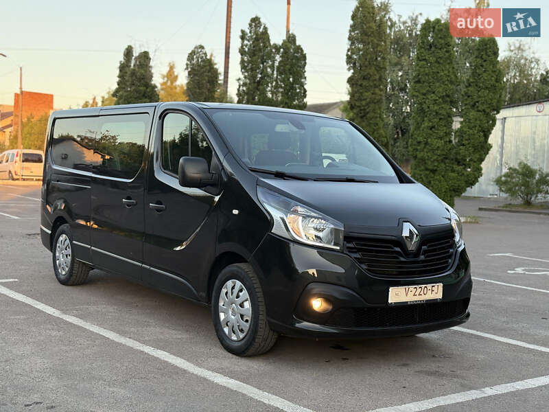 Минивэн Renault Trafic 2017 в Дубно