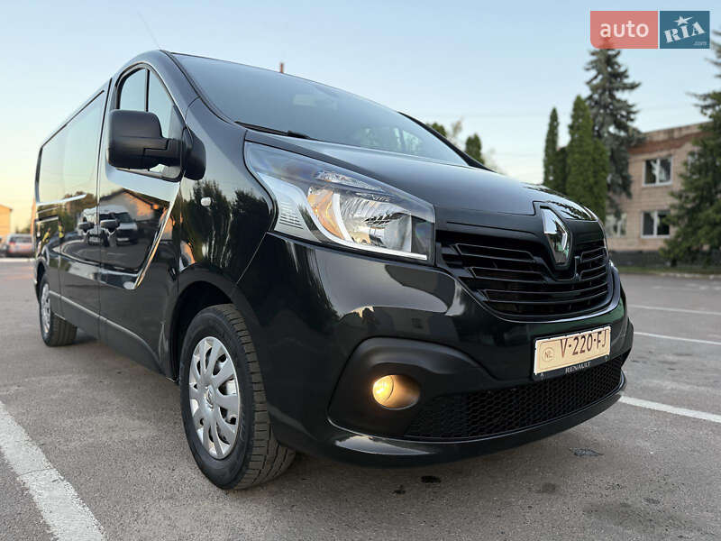 Минивэн Renault Trafic 2017 в Дубно