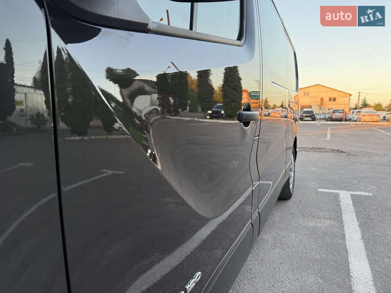 Минивэн Renault Trafic 2017 в Дубно