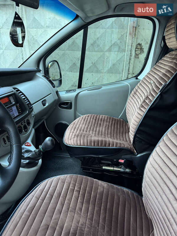 Минивэн Renault Trafic 2006 в Одессе
