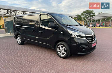 Вантажний фургон Renault Trafic 2020 в Рівному