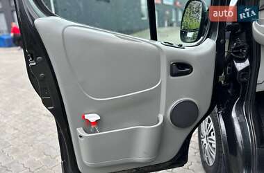 Минивэн Renault Trafic 2007 в 