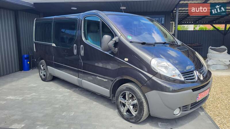 Мінівен Renault Trafic 2012 в Калуші