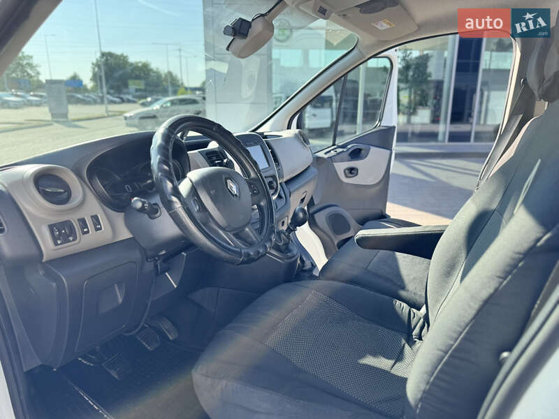 Минивэн Renault Trafic 2016 в Ивано-Франковске