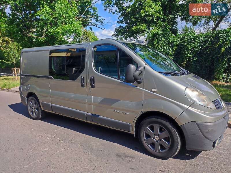 Минивэн Renault Trafic 2008 в Львове