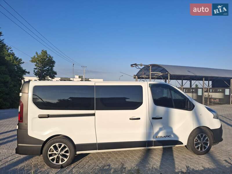 Минивэн Renault Trafic 2015 в Львове фото 5 Минивэн Renault Trafic 2015 в Львове