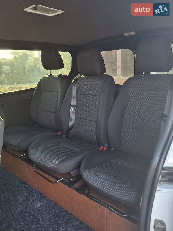 Минивэн Renault Trafic 2015 в Львове фото 24 Минивэн Renault Trafic 2015 в Львове