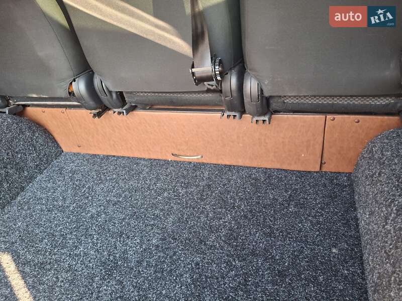 Минивэн Renault Trafic 2015 в Львове фото 28 Минивэн Renault Trafic 2015 в Львове