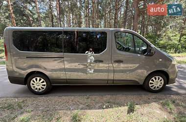 Минивэн Renault Trafic 2017 в 