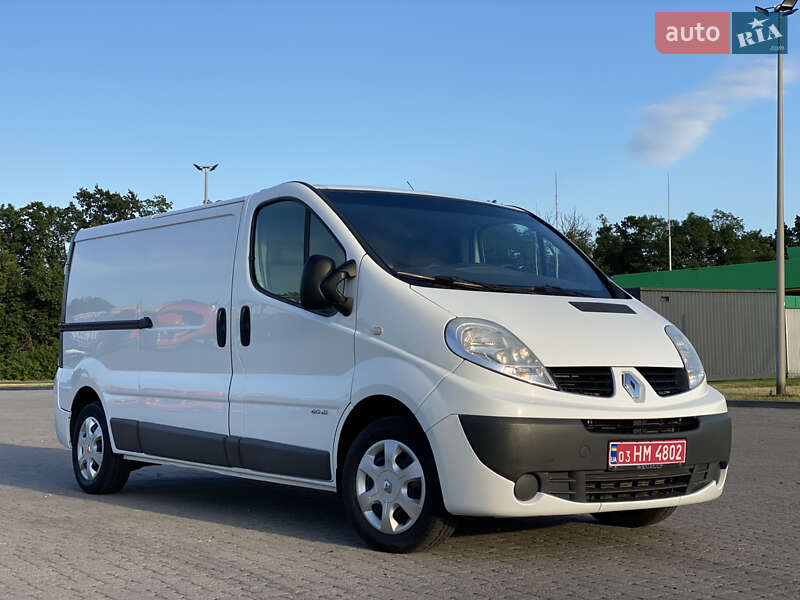 Грузовой фургон Renault Trafic 2013 в Радивилове