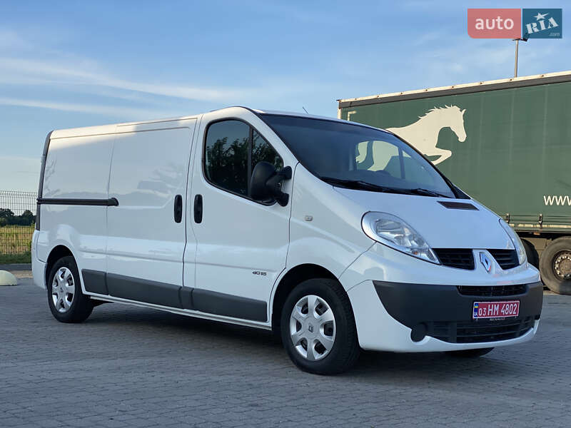 Грузовой фургон Renault Trafic 2013 в Радивилове