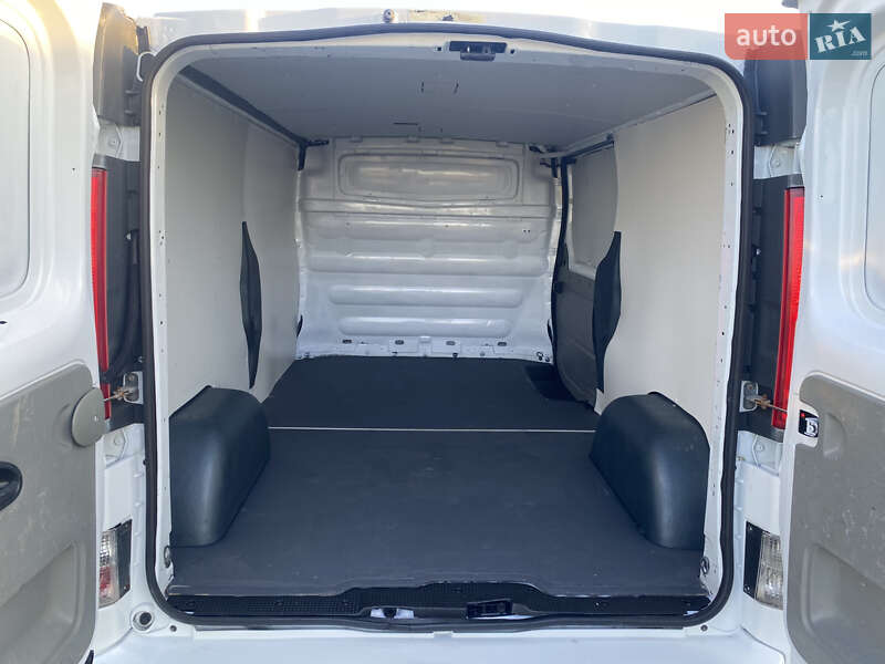 Грузовой фургон Renault Trafic 2013 в Радивилове