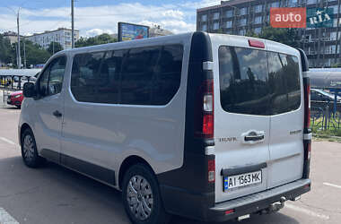 Мінівен Renault Trafic 2015 в 