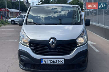 Мінівен Renault Trafic 2015 в 