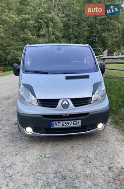 Минивэн Renault Trafic 2008 в Ивано-Франковске