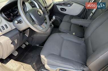 Минивэн Renault Trafic 2015 в 