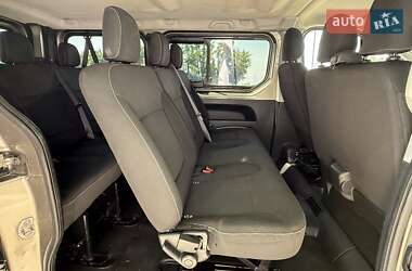 Минивэн Renault Trafic 2015 в 