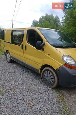Вантажний фургон Renault Trafic 2001 в 
