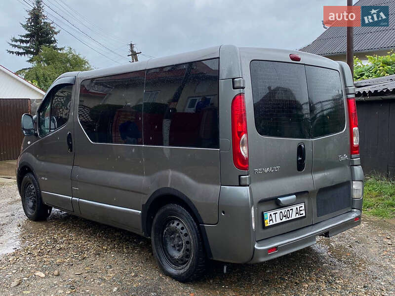 Мінівен Renault Trafic 2007 в Коломиї