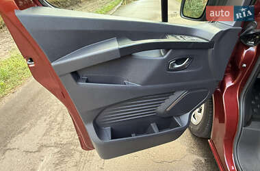 Мінівен Renault Trafic 2022 в 