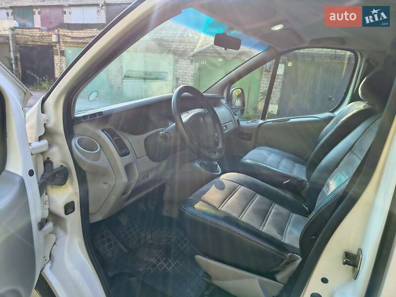 Минивэн Renault Trafic 2009 в Днепре