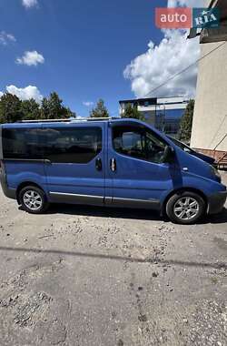 Минивэн Renault Trafic 2009 в 