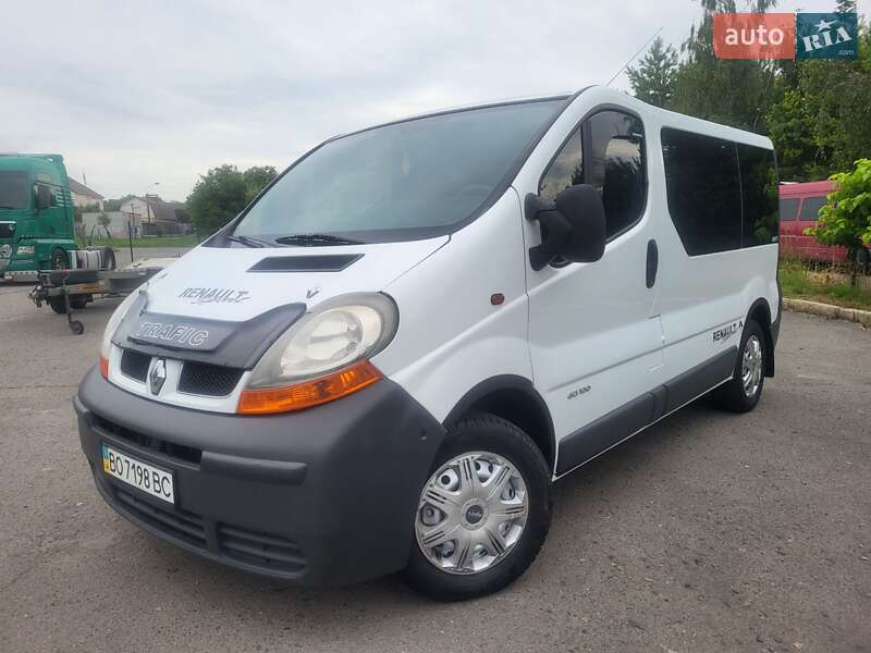 Мінівен Renault Trafic 2004 в Хмельницькому
