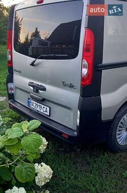 Грузовой фургон Renault Trafic 2013 в 